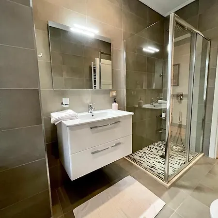 Queen's Luxury Tirana